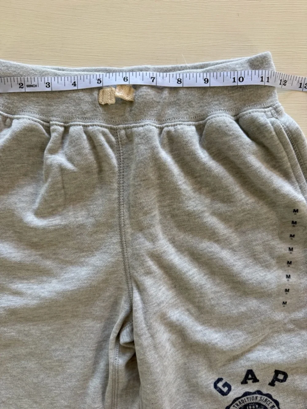 Gap Kids Boys‎ Medium Gray Fleece Shorts Logo Graphic Raw Hem Sweatshorts